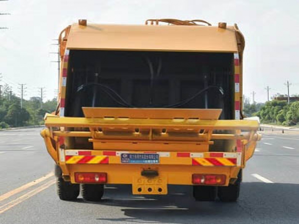 東風(fēng)T3國(guó)六天然氣14方壓縮式垃圾車