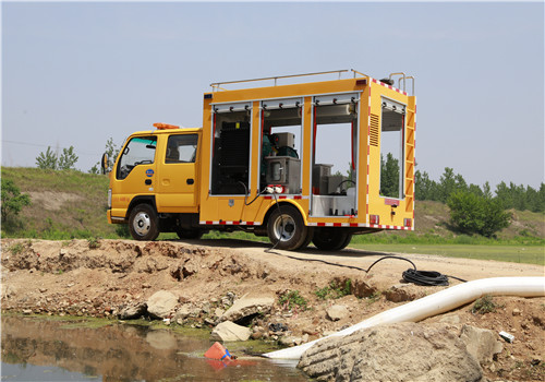 國(guó)六五十鈴500-1000立方救險(xiǎn)車